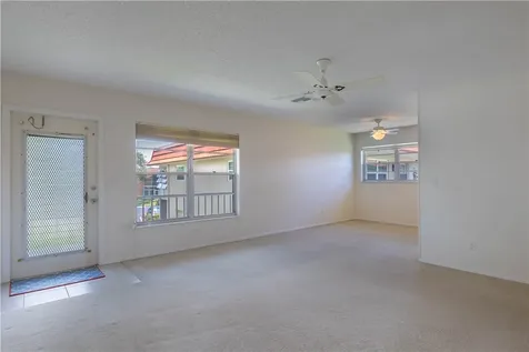 75 Royal Oak Court Vero Beach FL 32962