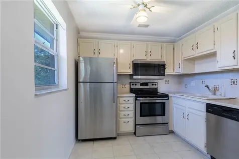75 Royal Oak Court Vero Beach FL 32962
