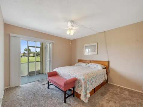 105 Spring Lake Court Vero Beach FL 32962