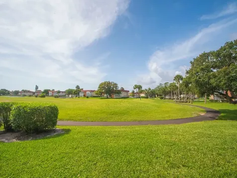 105 Spring Lake Court Vero Beach FL 32962
