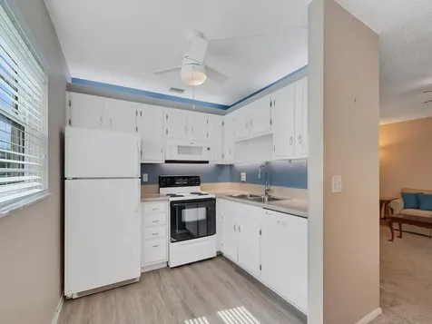 105 Spring Lake Court Vero Beach FL 32962