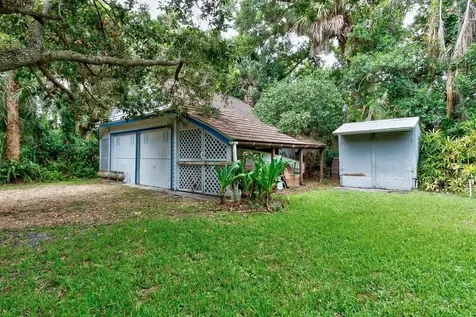1927 21st Avenue Vero Beach FL 32960