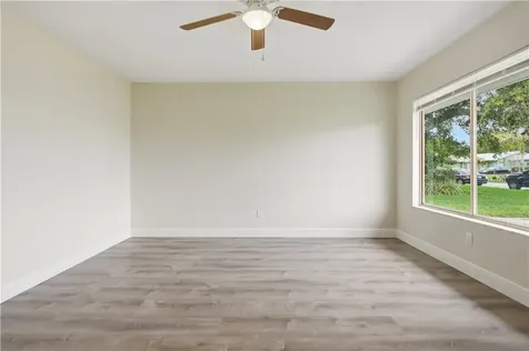 1091 24th Place SW Vero Beach FL 32962