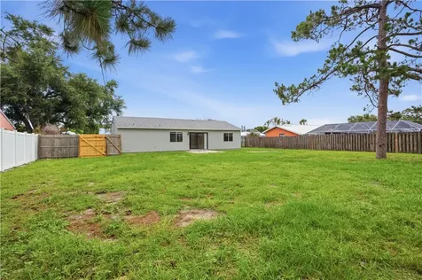 1091 24th Place SW Vero Beach FL 32962