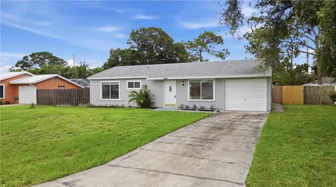 1091 24th Place SW Vero Beach FL 32962