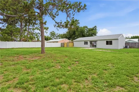 1091 24th Place SW Vero Beach FL 32962
