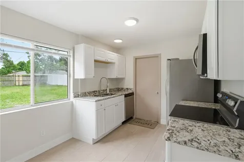 1091 24th Place SW Vero Beach FL 32962