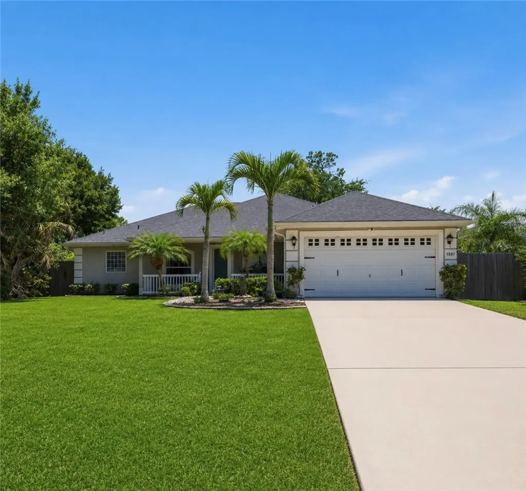 1587 Quatrain Lane Sebastian FL 32958