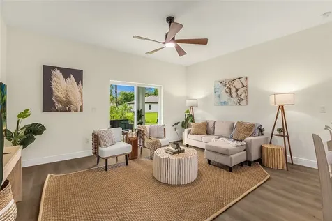 8186 104th Court Vero Beach FL 32967
