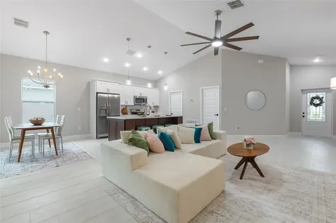 8226 104th Court Vero Beach FL 32967