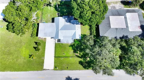 768 22nd Place Vero Beach FL 32960