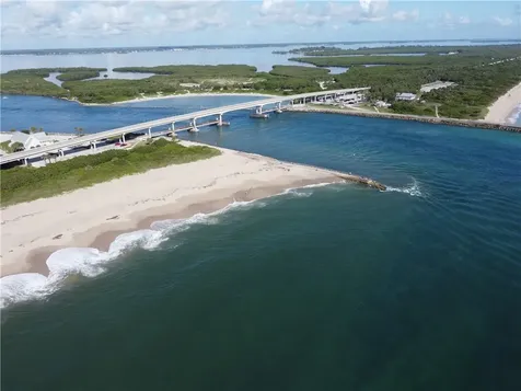 8066 104th Avenue Vero Beach FL 32967