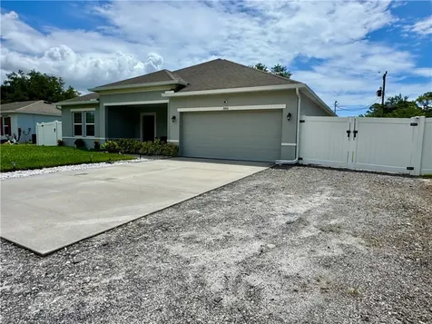 8066 104th Avenue Vero Beach FL 32967