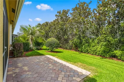 6425 Oxford Circle Vero Beach FL 32966