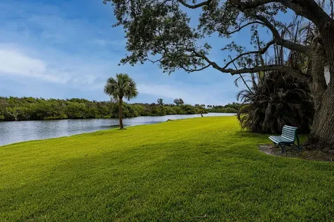 2800 Indian River Boulevard Vero Beach FL 32960