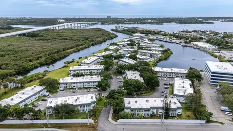 2800 Indian River Boulevard Vero Beach FL 32960