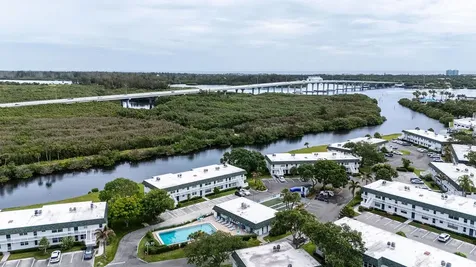 2800 Indian River Boulevard Vero Beach FL 32960