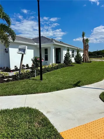 4427 Pinafore Street Vero Beach FL 32967