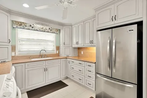 830 Lake Orchid Circle Vero Beach FL 32962
