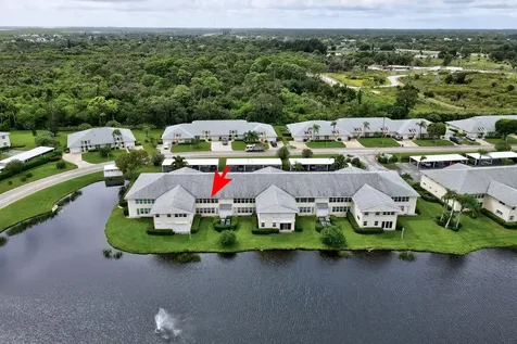 830 Lake Orchid Circle Vero Beach FL 32962