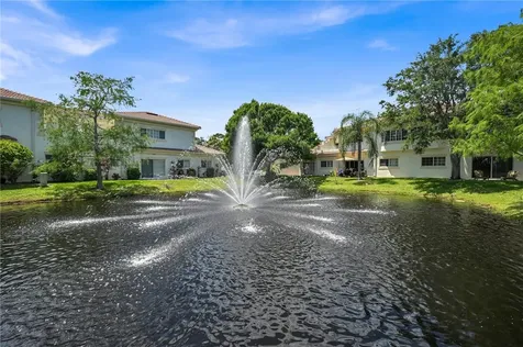 568 7th Square Vero Beach FL 32962