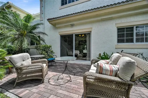 568 7th Square Vero Beach FL 32962