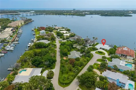 17 Marine Drive Vero Beach FL 32960