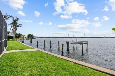 17 Marine Drive Vero Beach FL 32960