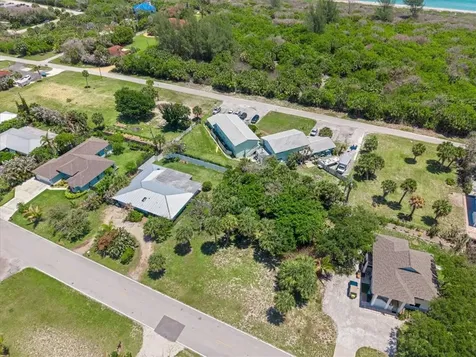 2310 Atlantic Beach Boulevard Hutchinson Island FL 34949