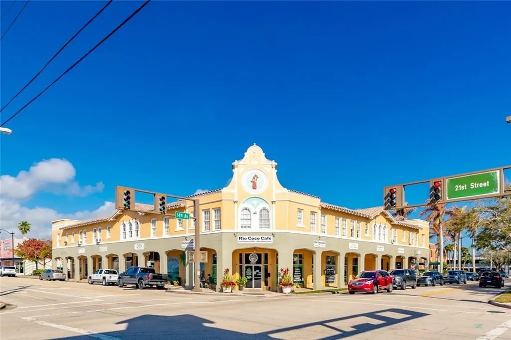 2111 14th Avenue Vero Beach FL 32960