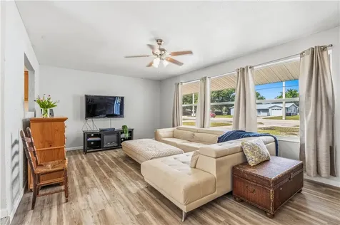250 20th Avenue SW Vero Beach FL 32962