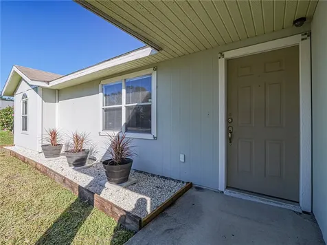 756 18th Place SW Vero Beach FL 32962