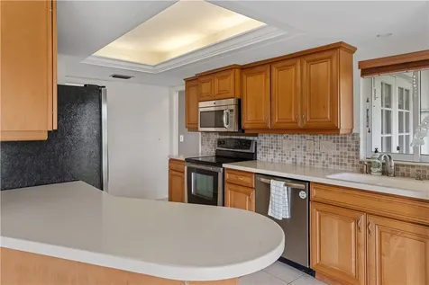 8 Forest Park Drive Vero Beach FL 32962