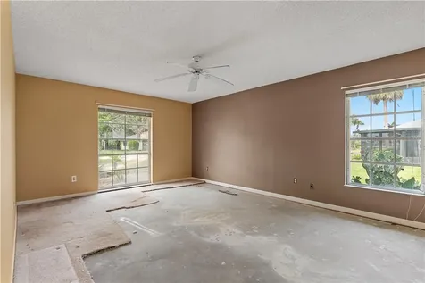8 Forest Park Drive Vero Beach FL 32962