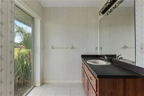 8 Forest Park Drive Vero Beach FL 32962