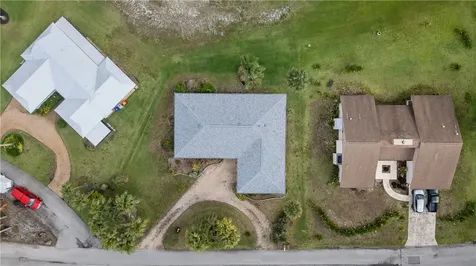 8 Forest Park Drive Vero Beach FL 32962