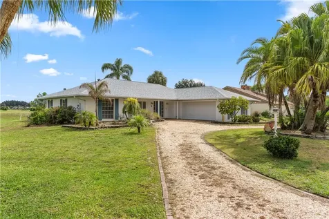 8 Forest Park Drive Vero Beach FL 32962