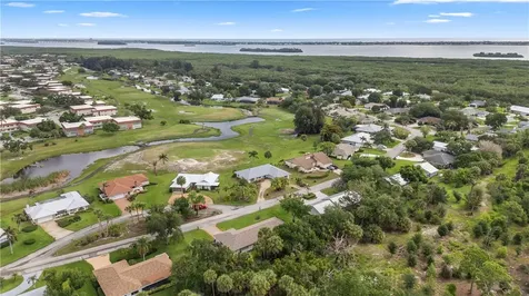 8 Forest Park Drive Vero Beach FL 32962