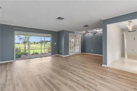 8 Forest Park Drive Vero Beach FL 32962