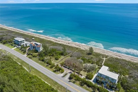 4562 N Highway A1a Hutchinson Island FL 34949