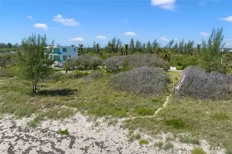 4562 N Highway A1a Hutchinson Island FL 34949