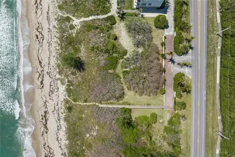 4562 N Highway A1a Hutchinson Island FL 34949
