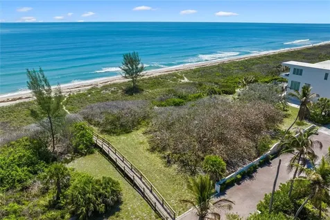 4562 N Highway A1a Hutchinson Island FL 34949