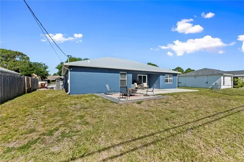 7866 99th Court Vero Beach FL 32967