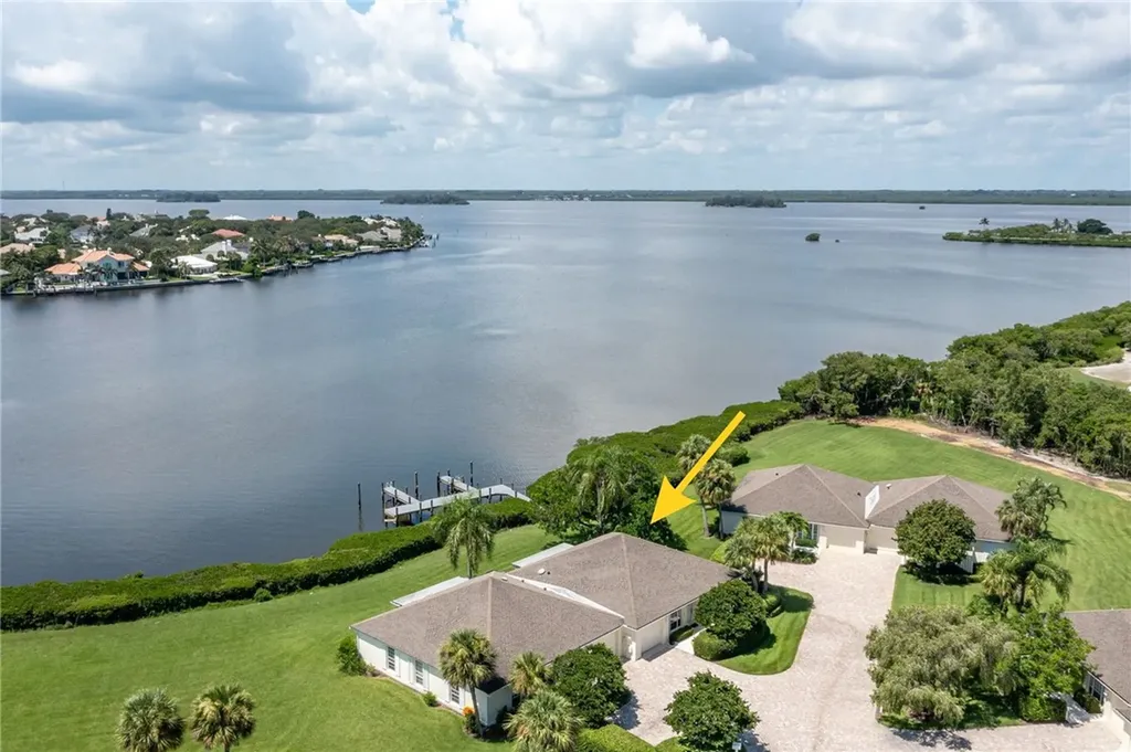300 Harbour Drive Vero Beach FL 32963