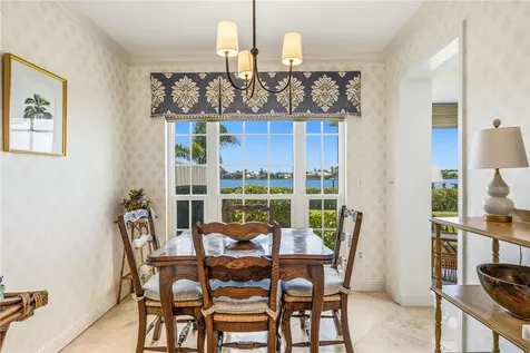 300 Harbour Drive Vero Beach FL 32963