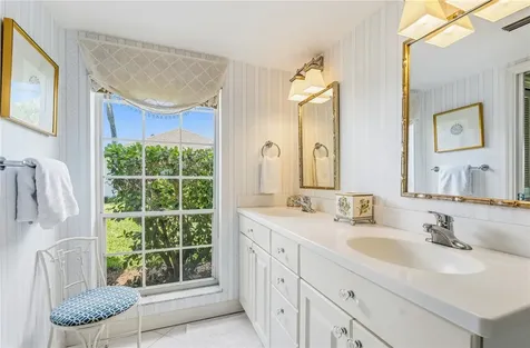 300 Harbour Drive Vero Beach FL 32963