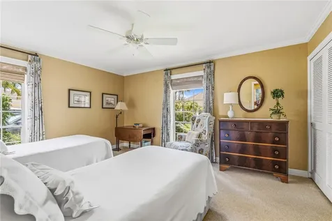 300 Harbour Drive Vero Beach FL 32963