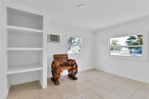 775 4th Place SW Vero Beach FL 32962