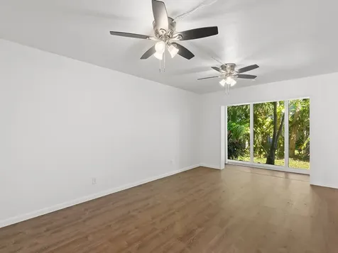 1166 6th Avenue Vero Beach FL 32960